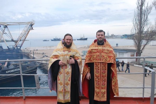 Священики з Волині на борту корвету «Луцьк». ФОТО