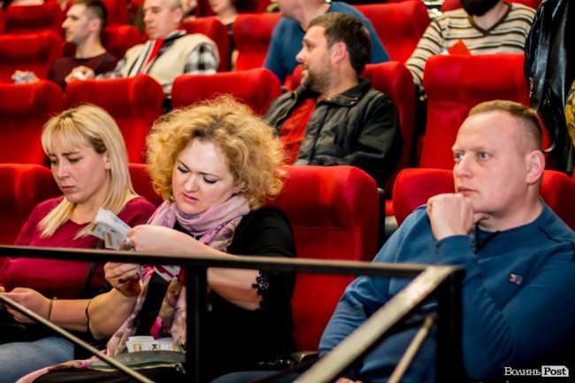 У Луцьку прем’єра фільму «Крути» зібрала Героїв на спільний перегляд. ФОТО