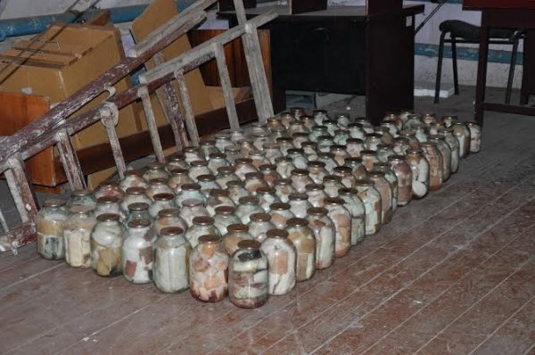 Волиняни зібрали харчі для луцьких ВВшників. ФОТО