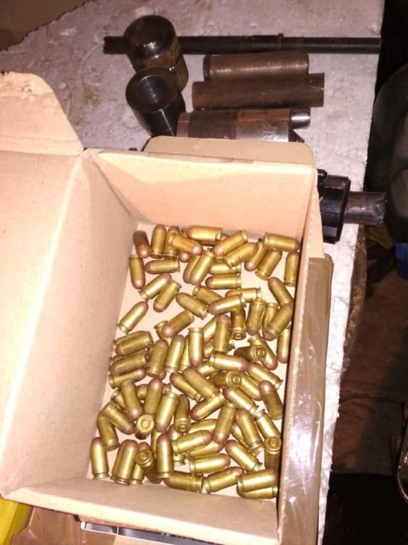 У Луцьку затримали чоловіка, який торгував зброєю. ФОТО