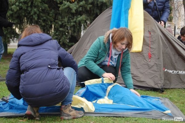 У Луцьку розпочався Євромайдан. ФОТО. ВІДЕО