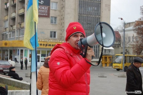 У Луцьку розпочався Євромайдан. ФОТО. ВІДЕО