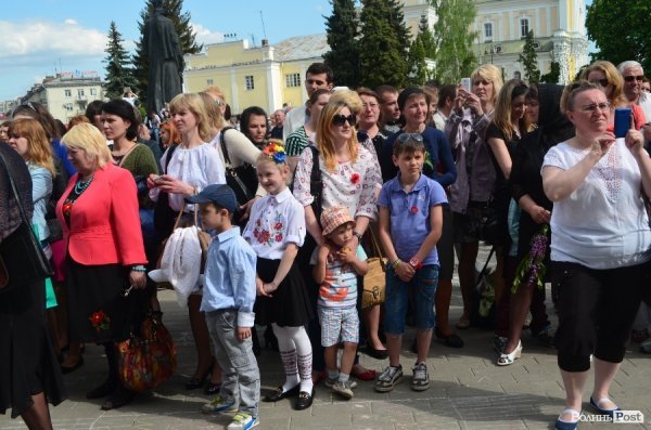 У Луцьку привітали матерів, чиї сини загинули в АТО