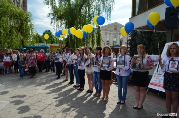 У Луцьку привітали матерів, чиї сини загинули в АТО