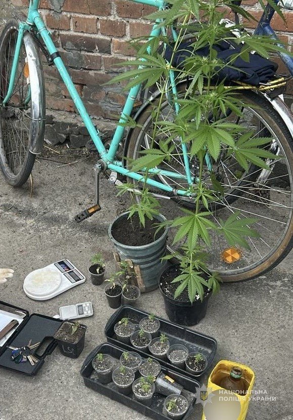 На Волині виявили нарколабораторію з доходом пів мільйона в місяць. ВІДЕО