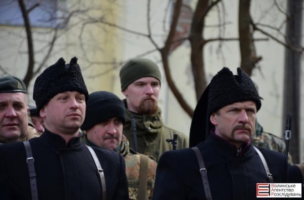 У Луцьку відкрили пам'ятну дошку на честь бійця. ФОТО