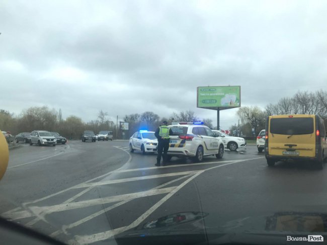 У Луцьку автомобіль патрульної поліції потрапив у аварію. ФОТО