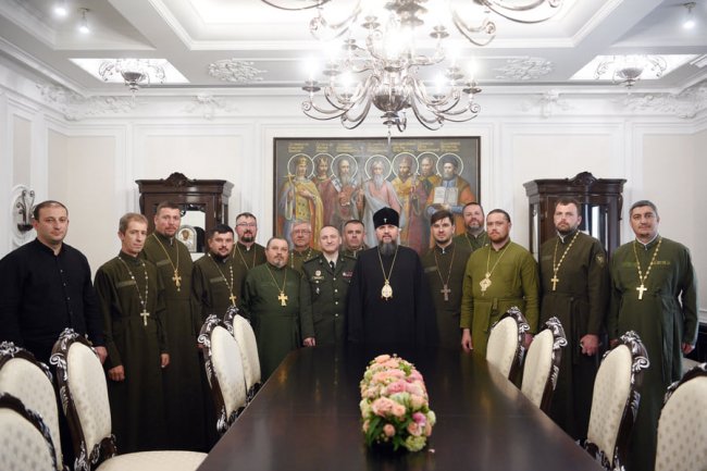 Митрополит Епіфаній нагородив медаллю капелана луцьких нацгвардійців