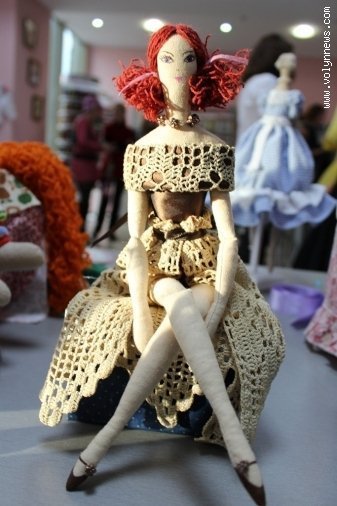 У Луцьку - незвична виставка ляльок ручної роботи. ФОТО