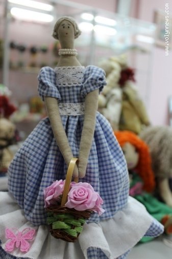 У Луцьку - незвична виставка ляльок ручної роботи. ФОТО