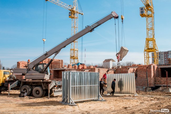 Ростуть, мов на дріжджах: як у ЖК «Caramel Residence» будують «карамельні» багатоповерхівки. ФОТО*