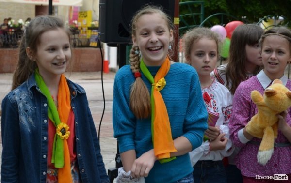 Луцькі діти грали у «маленьких театрах». ФОТО