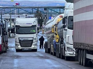 У Польщі розблокували пункт пропуску на кордоні з Україною