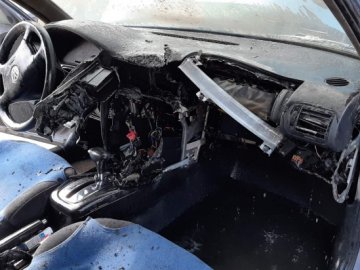 У гаражі на Волині горів легковик 