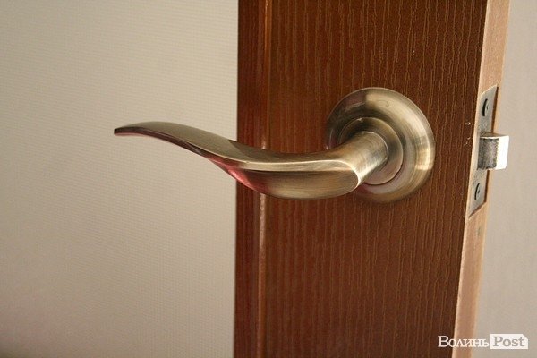 У Луцьку офіційно відкрили обвалений будинок після капітального ремонту. ФОТО