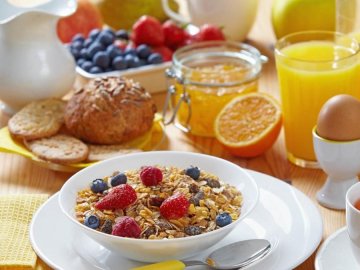 Експертка назвала найбільш шкідливі продукти для сніданку
