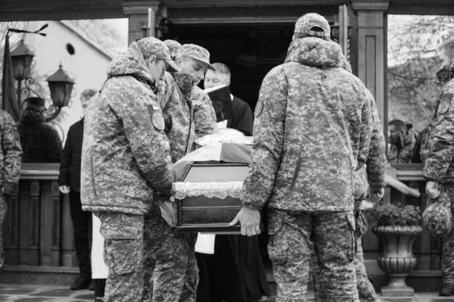 На Волині попрощалися із 22-річним Героєм Борисом Леляком, який родом з окупованої Херсонщини