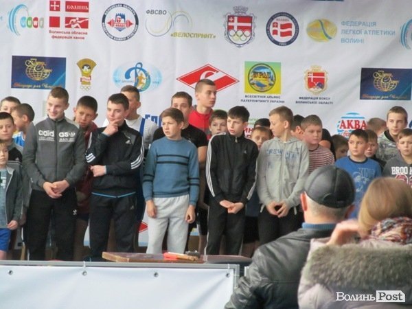 У Луцьку змагалися важкоатлети. ФОТО  