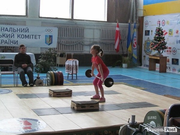 У Луцьку змагалися важкоатлети. ФОТО  