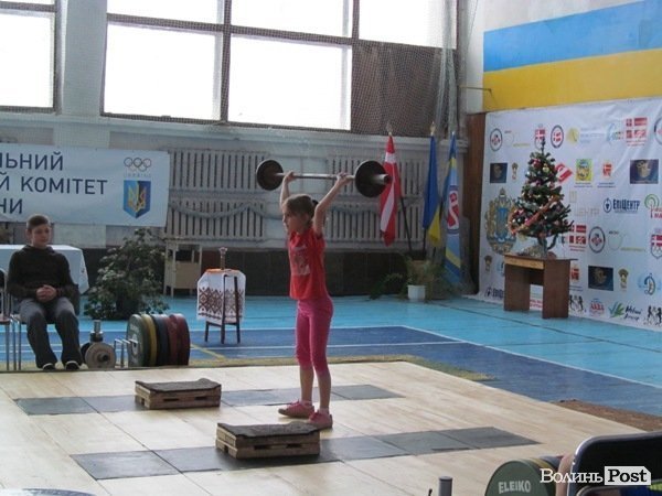 У Луцьку змагалися важкоатлети. ФОТО  