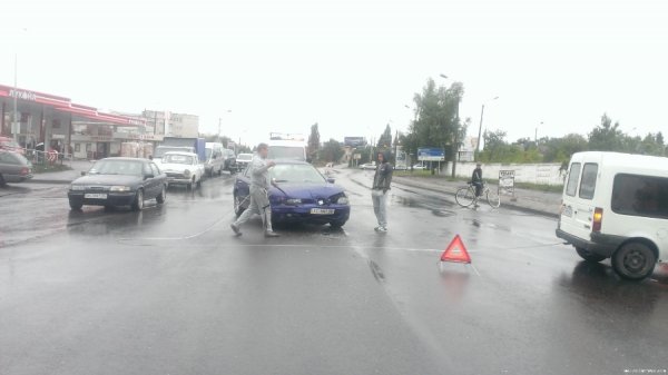 У Луцьку – аварія біля консульства Польщі. ФОТО