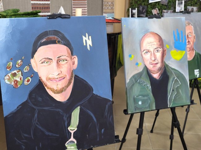 Юні художники з Волині створили портрети ветеранів. ФОТО