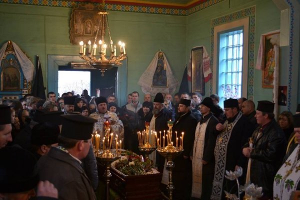 Як Нововолинськ поховав Героя Майдану. ФОТО