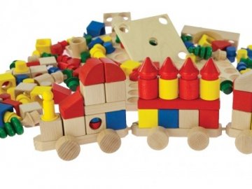 Чому дерев’яні іграшки досі користуються популярністю?*
