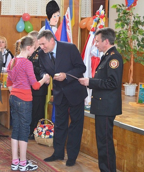 Діти показали, як бачать рятувальників. ФОТО