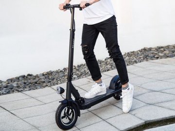 Ужгородська компанія хоче запустити  у Луцьку прокат електросамокатів