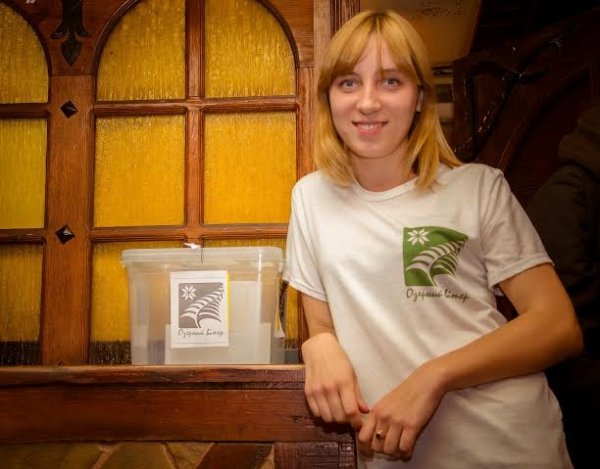 Благодійний рок-концерт зібрав у Луцьку аншлаг. ФОТО 