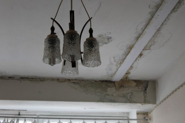 До будинку побуту біля «Гостинця» добудують третій поверх?