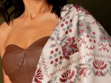 Бренд з прадавніми символами і сенсом: як волинянка створює аксесуари з українською душею