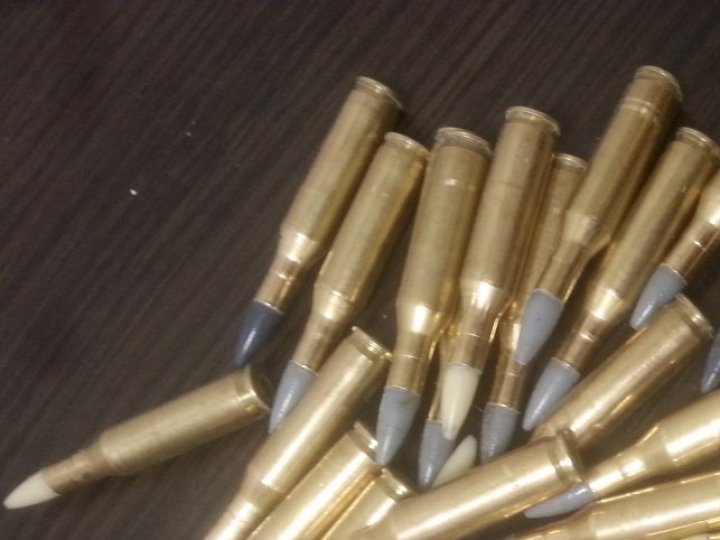 На Волині чоловік просто серед вулиці продавав патрони