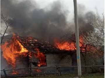У селі на Волині вщент згоріла хата. ФОТО