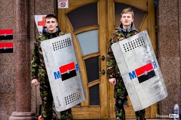 Стильний Луцьк. Спецвипуск: Що носить народна охорона Луцька