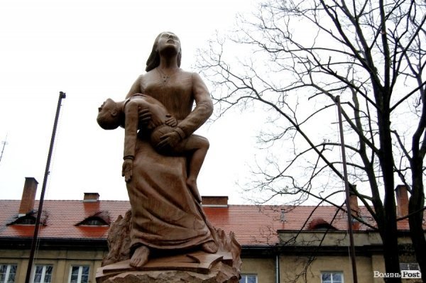 Українські могили в Польщі:  Волинь пам’ятає