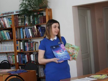 «Мій ангелик»: волинська письменниця презентувала дитячу книгу