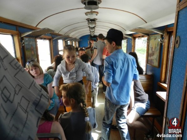У Луцьку запрацювала дитяча залізниця. ФОТО