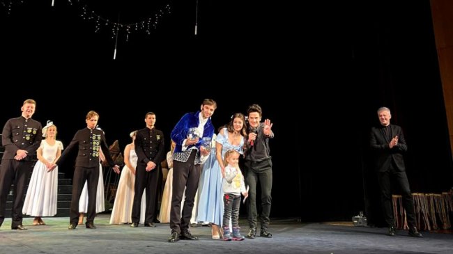 У Волинському драмтеатрі розіграли суперприз та сертифікати на вистави для дітей