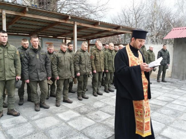 У Луцьку нацгвардійці молилися за Україну