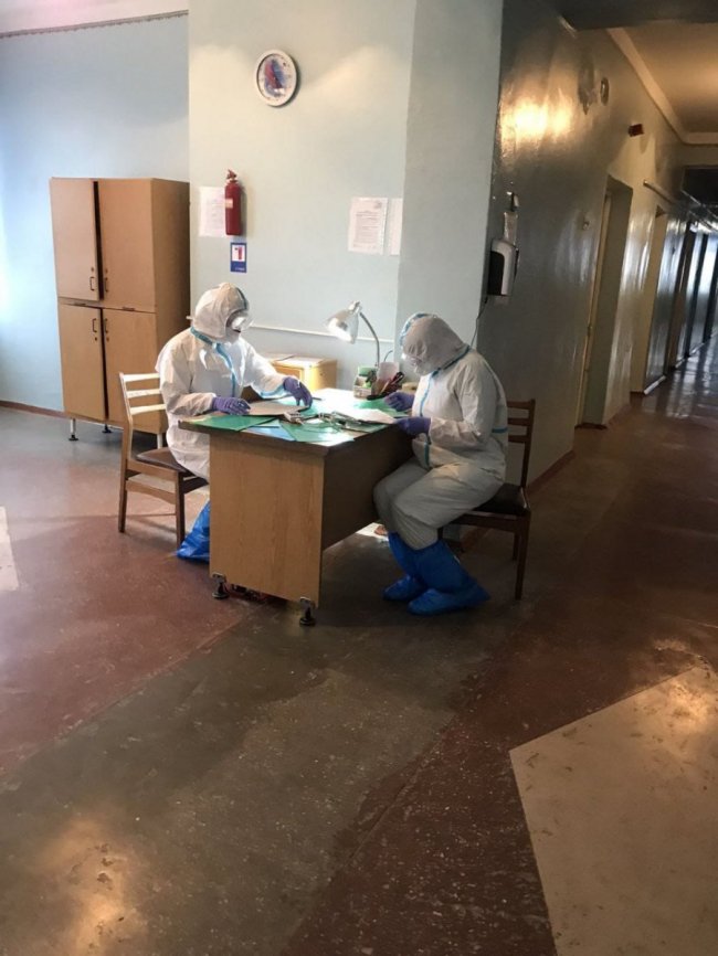 Експерти з Києва перевіряли школи та медзаклади на Волині на дотримання обмежень «червоної» зони. ФОТО