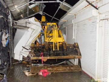 Ідентифікували техніку, якою зносили Старий ринок