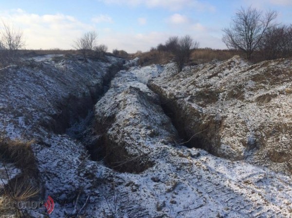 Колишній цукровий завод на Волині перетворюється на звалище