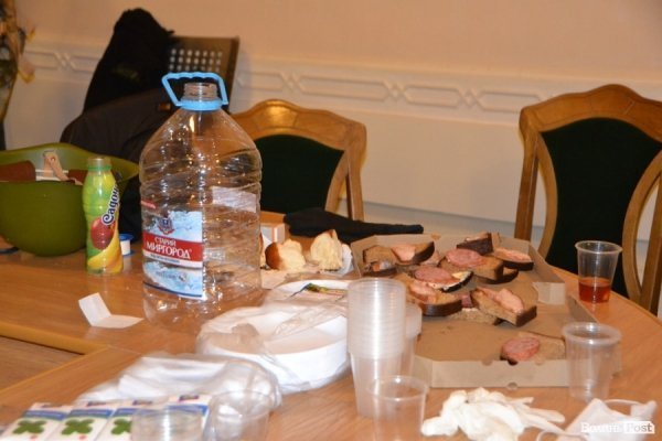 Волинська ОДА: ніч і ранок після штурму. ФОТО