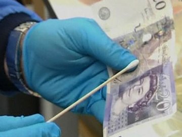 Загроза у вашому гаманці: які смертельні хвороби можна підхопити через гроші