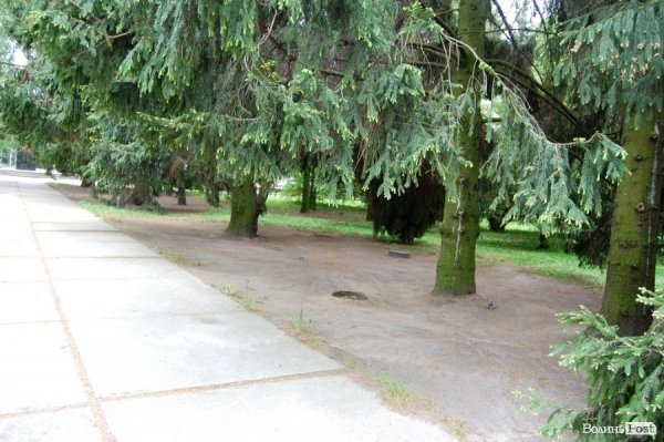 Меморіал в Луцьку оновили до Дня Перемоги