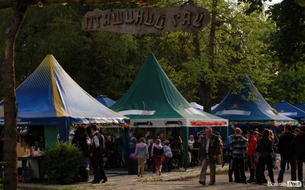 Вогнем і піротехнікою Луцьк відсалютував Перемозі