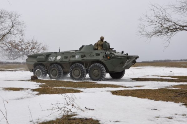 Фото навчань українських артилеристів з ураження морських цілей