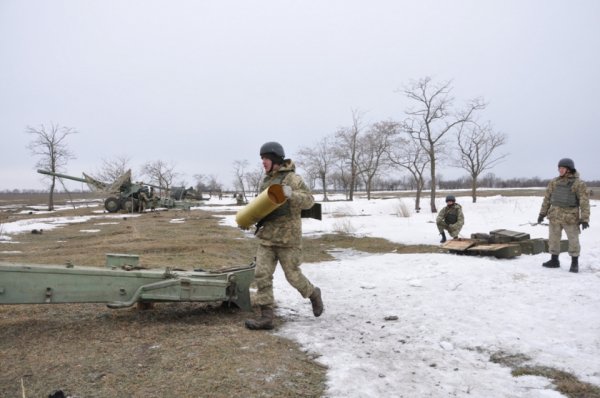Фото навчань українських артилеристів з ураження морських цілей